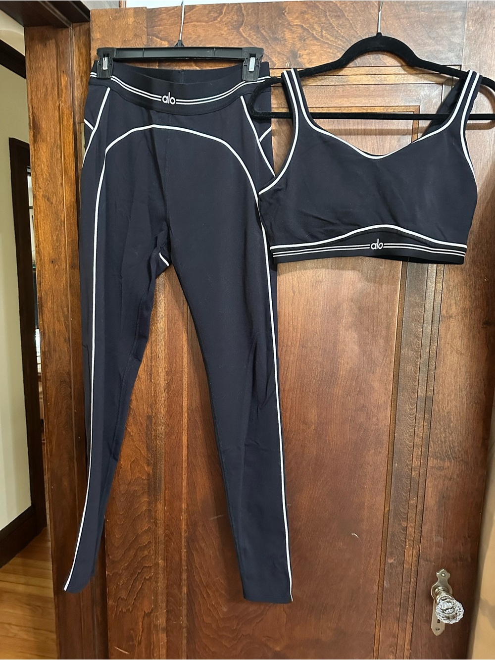 ALO Yoga Black Leggings with White Piping & Matching Bra
